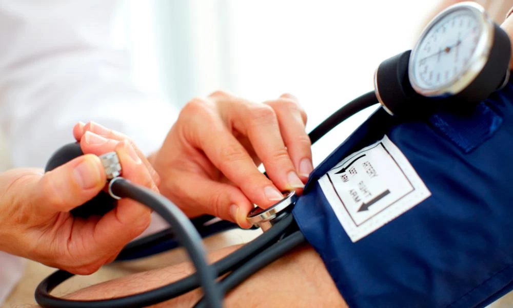 Έτσι θα «ρίξετε» με φυσικό τρόπο την αρτηριακή πίεση - Ποιες οι φυσιολογικές τιμές